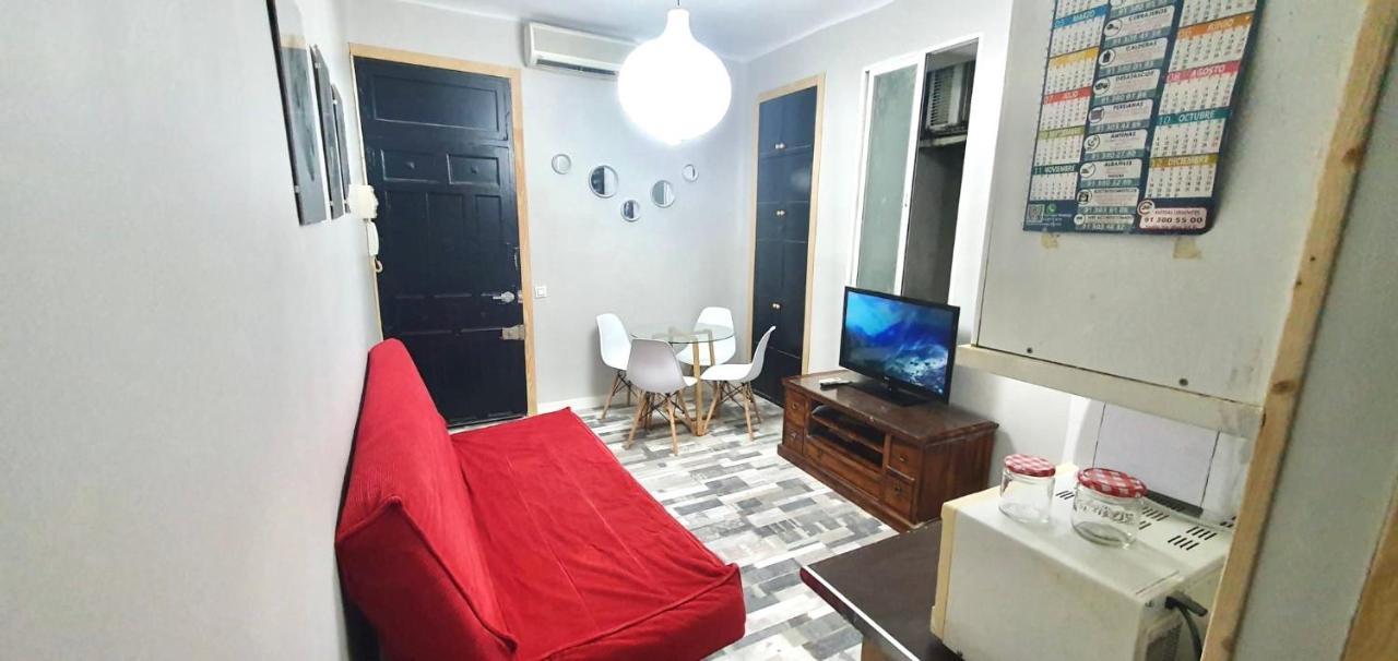 Centro / Ferrocarril 3 Apartment Мадрид Екстериор снимка